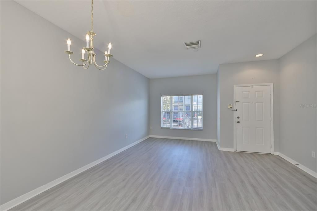 В аренду: $1,795 (2 спален, 2 ванн, 1360 Квадратных фут)