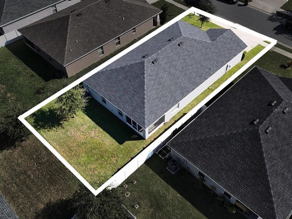 На продажу: $350,000 (4 спален, 2 ванн, 1715 Квадратных фут)