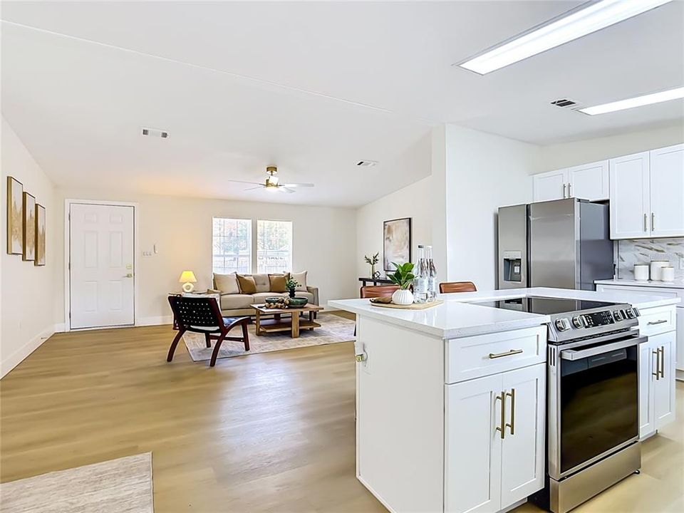 На продажу: $189,990 (3 спален, 2 ванн, 1674 Квадратных фут)