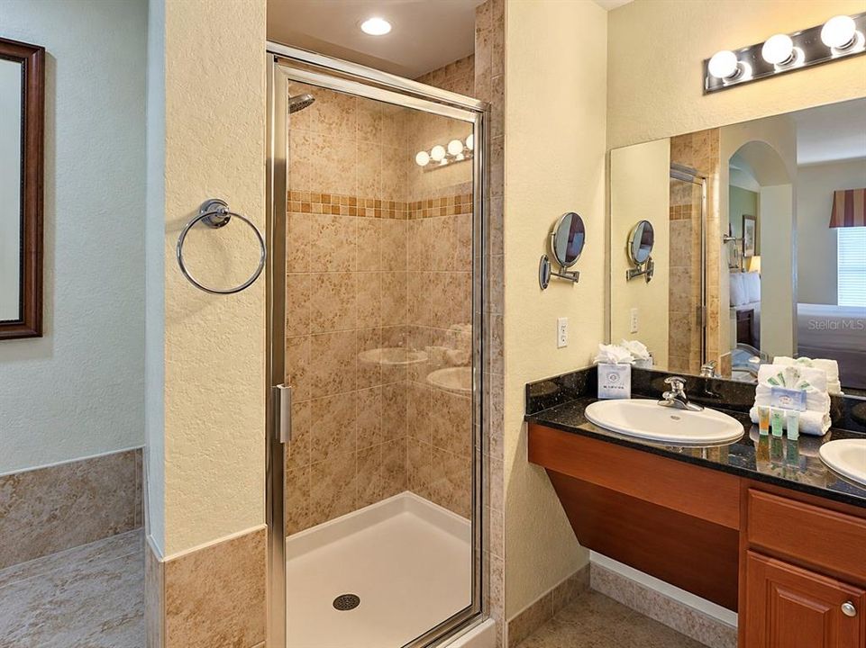 En Venta: $175,000 (3 camas, 2 baños, 1231 Pies cuadrados)