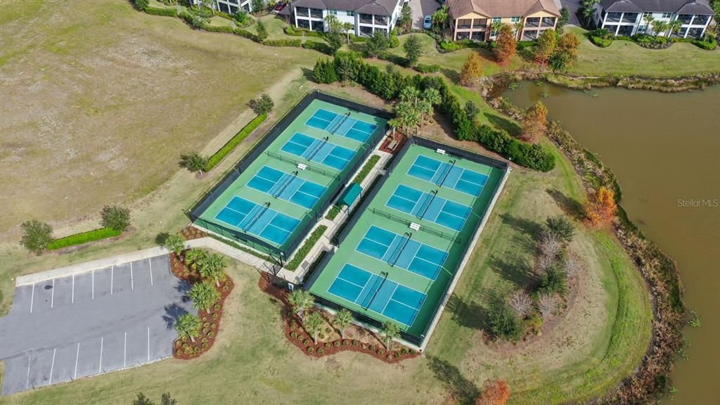 En Venta: $825,000 (3 camas, 2 baños, 2352 Pies cuadrados)