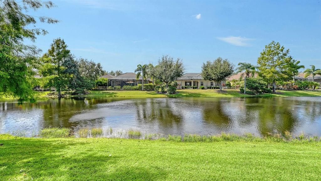 En Venta: $825,000 (3 camas, 2 baños, 2352 Pies cuadrados)