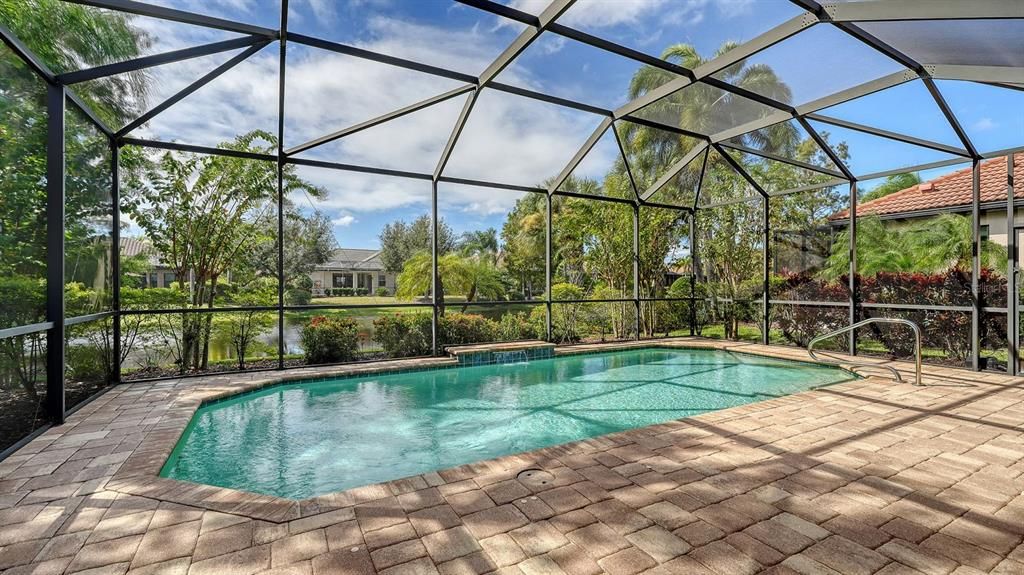 En Venta: $825,000 (3 camas, 2 baños, 2352 Pies cuadrados)