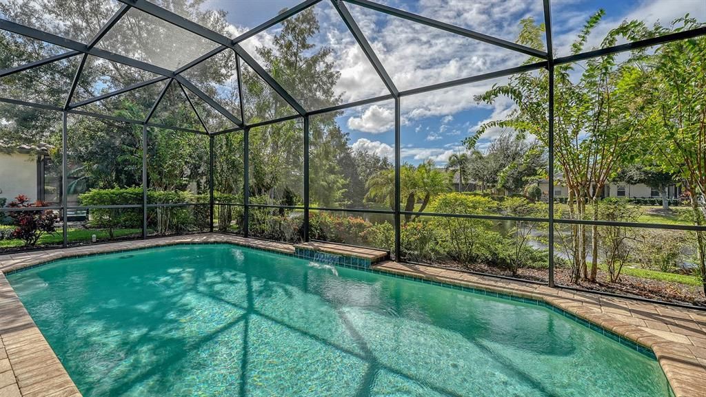 En Venta: $825,000 (3 camas, 2 baños, 2352 Pies cuadrados)
