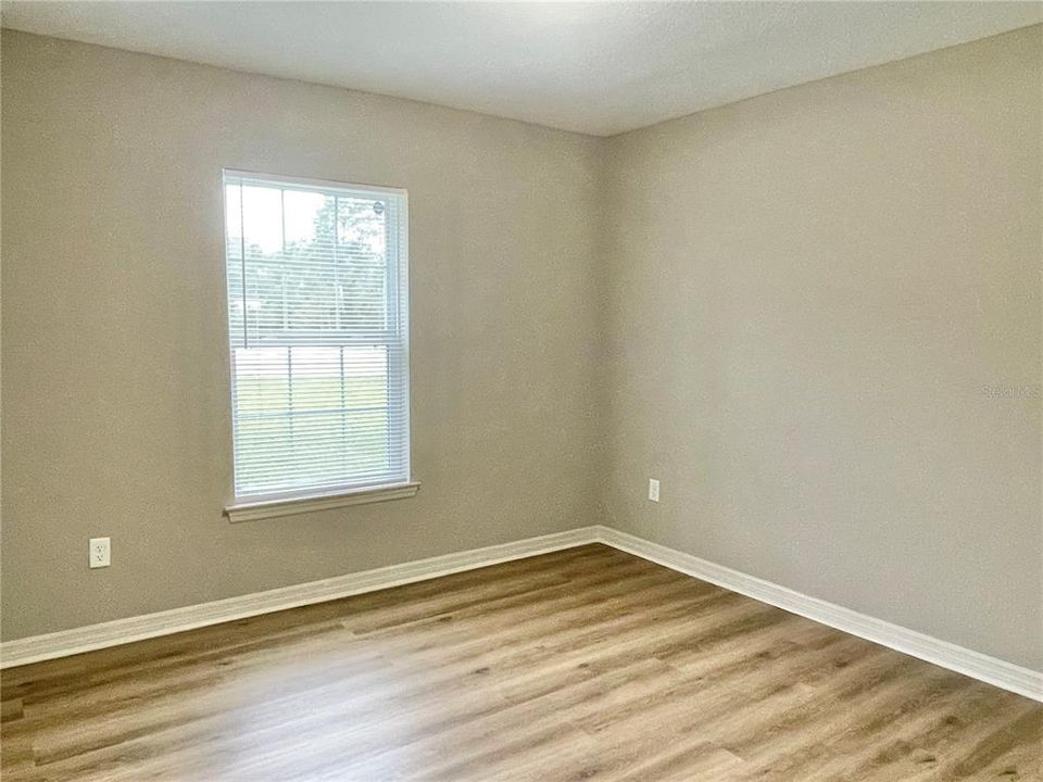 For Rent: $1,650 (3 beds, 2 baths, 1332 Square Feet)