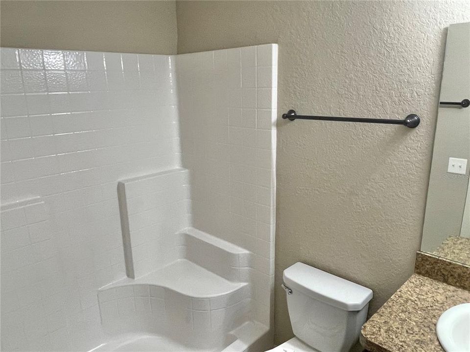 For Rent: $1,650 (3 beds, 2 baths, 1332 Square Feet)