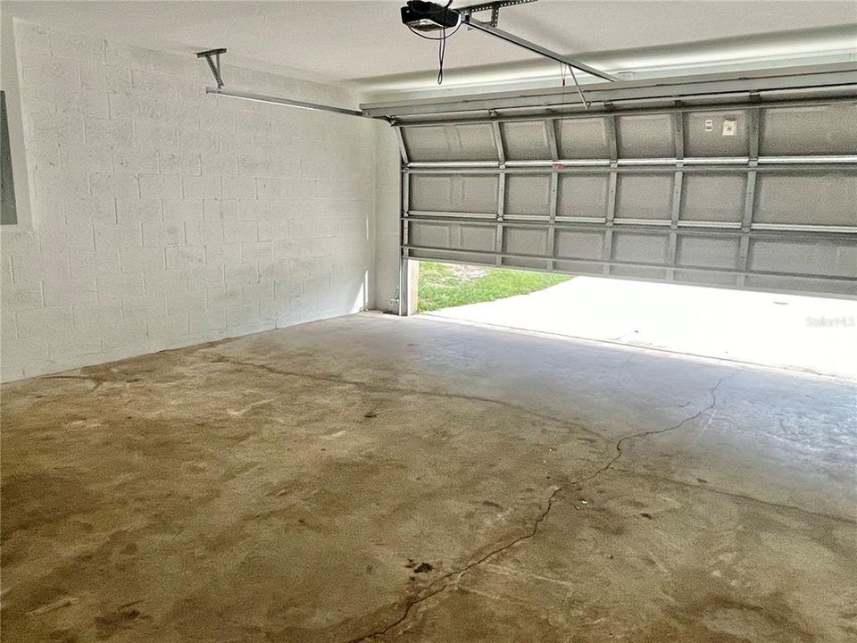 For Rent: $1,650 (3 beds, 2 baths, 1332 Square Feet)