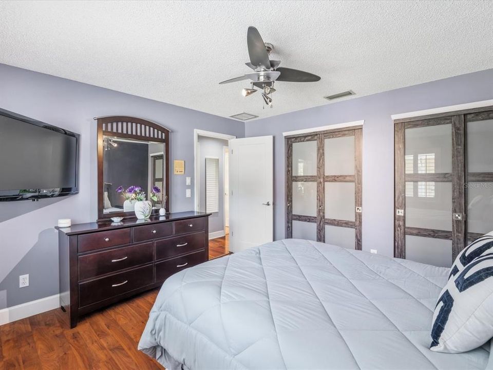 En Venta: $765,000 (3 camas, 2 baños, 2316 Pies cuadrados)
