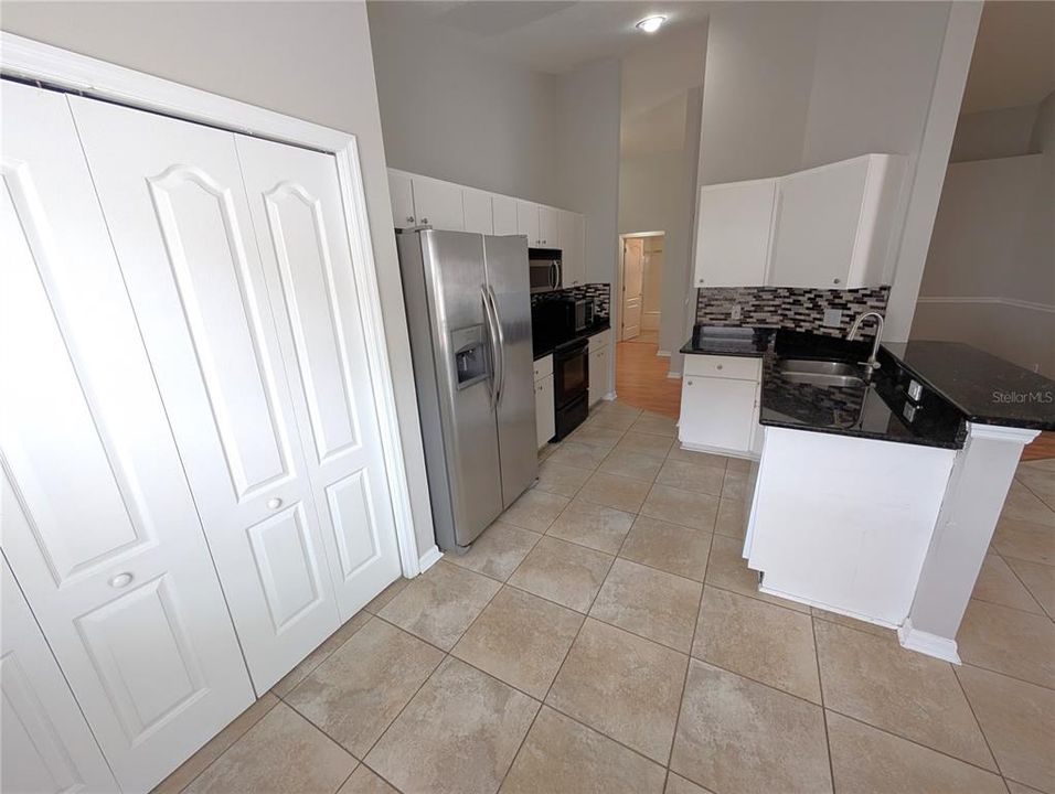 В аренду: $1,950 (3 спален, 2 ванн, 1394 Квадратных фут)