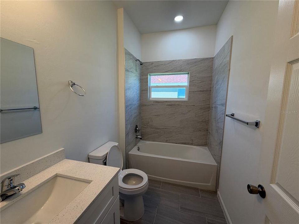 В аренду: $2,000 (3 спален, 2 ванн, 1600 Квадратных фут)