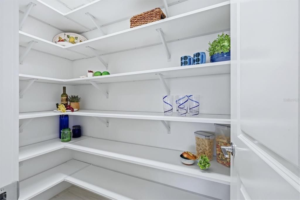 На продажу: $950,000 (3 спален, 2 ванн, 2076 Квадратных фут)