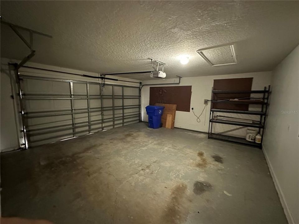 En Renta: $2,525 (4 camas, 2 baños, 1913 Pies cuadrados)