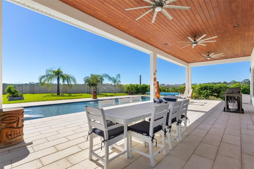 En Venta: $999,997 (3 camas, 2 baños, 2949 Pies cuadrados)