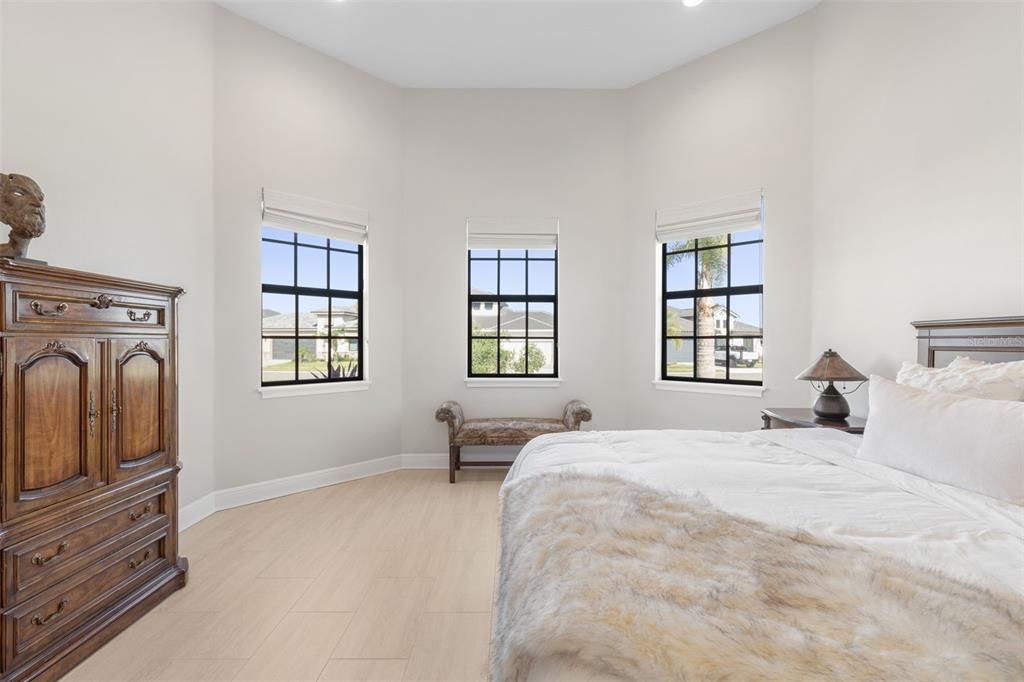 En Venta: $999,997 (3 camas, 2 baños, 2949 Pies cuadrados)