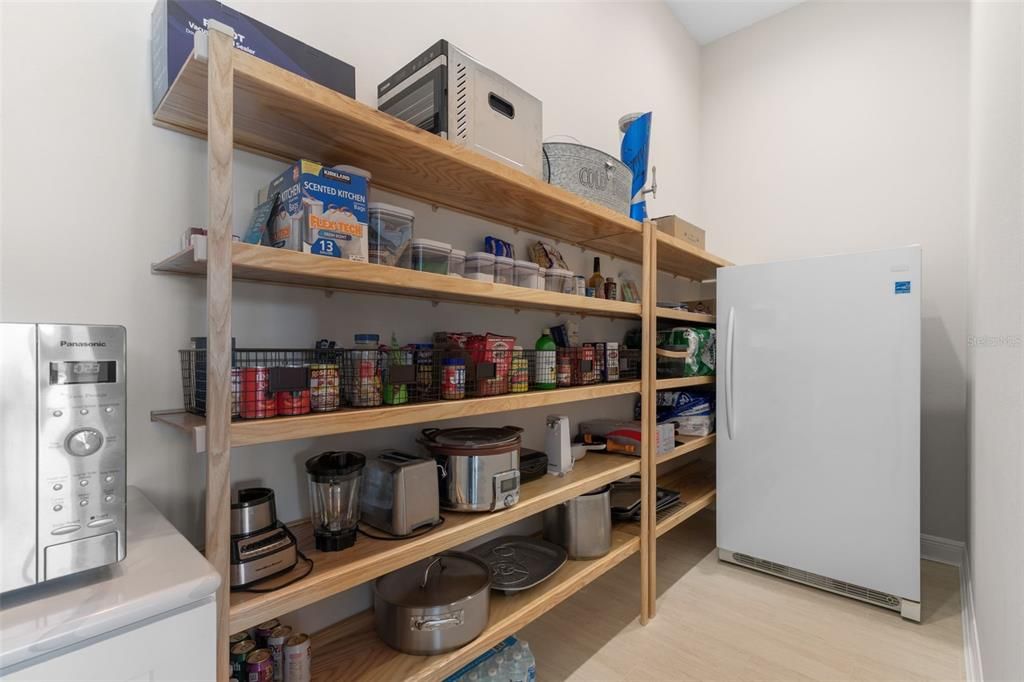 En Venta: $999,997 (3 camas, 2 baños, 2949 Pies cuadrados)