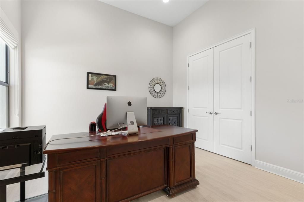 En Venta: $999,997 (3 camas, 2 baños, 2949 Pies cuadrados)