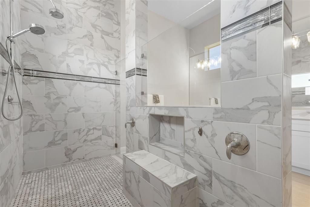 En Venta: $999,997 (3 camas, 2 baños, 2949 Pies cuadrados)
