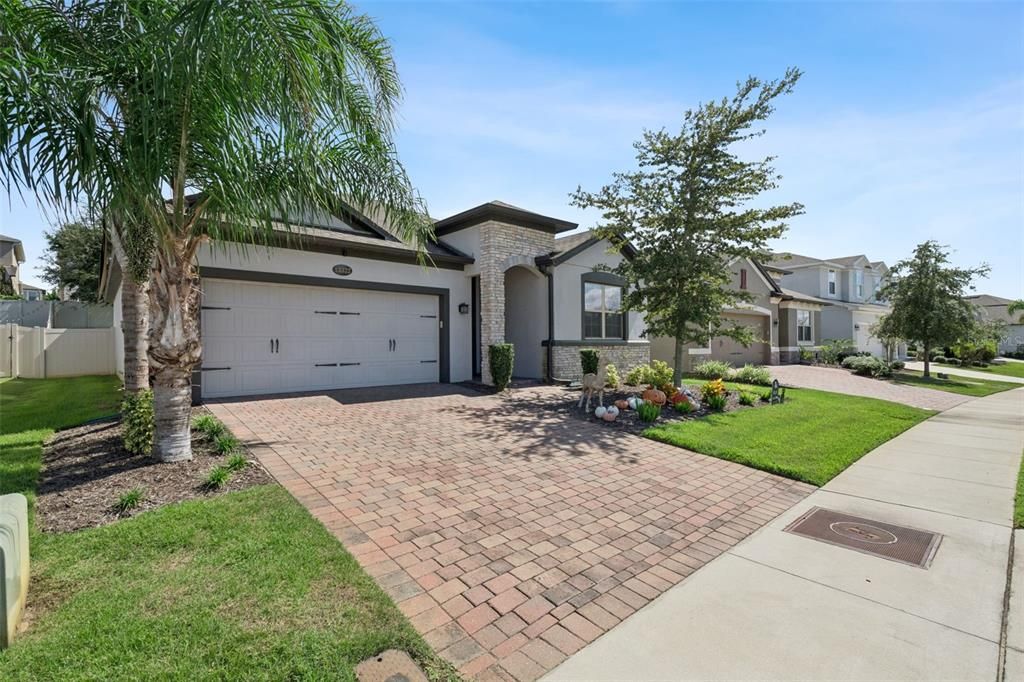 For Sale: $499,000 (3 beds, 2 baths, 1753 Square Feet)