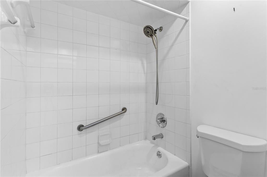 В аренду: $3,800 (3 спален, 2 ванн, 1611 Квадратных фут)