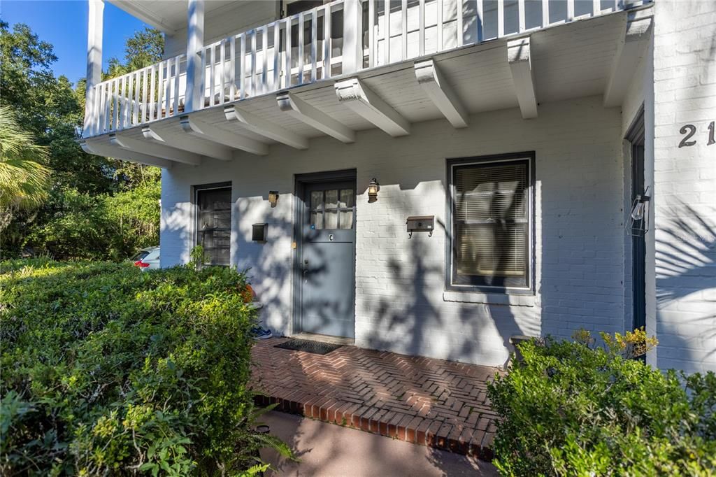 For Sale: $860,000 (9 beds, 0 baths, 4312 Square Feet)
