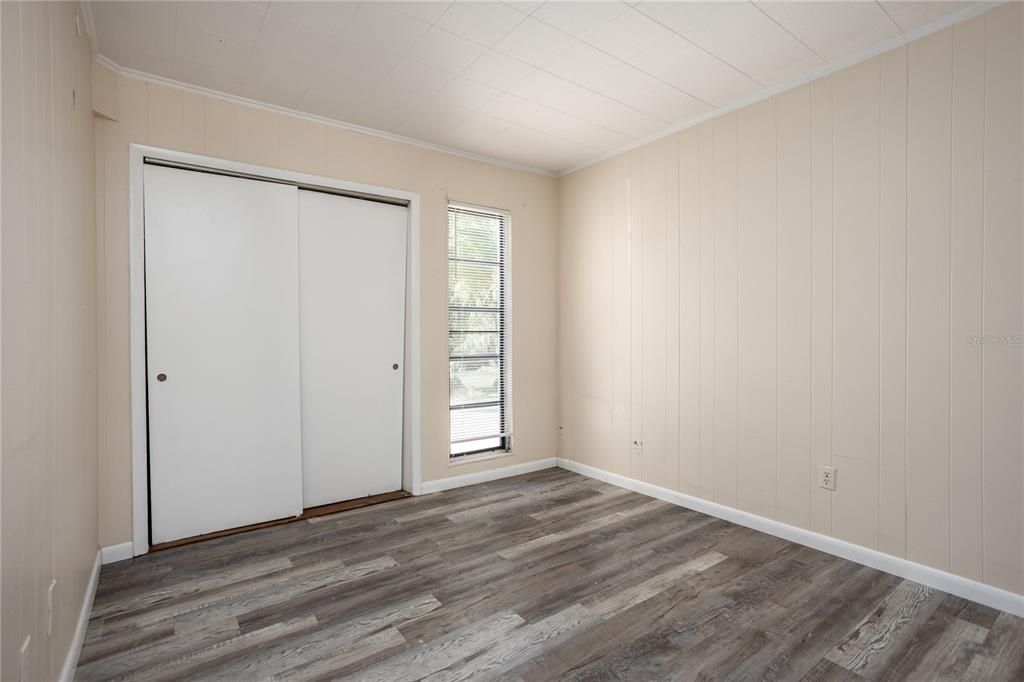 For Sale: $860,000 (9 beds, 0 baths, 4312 Square Feet)