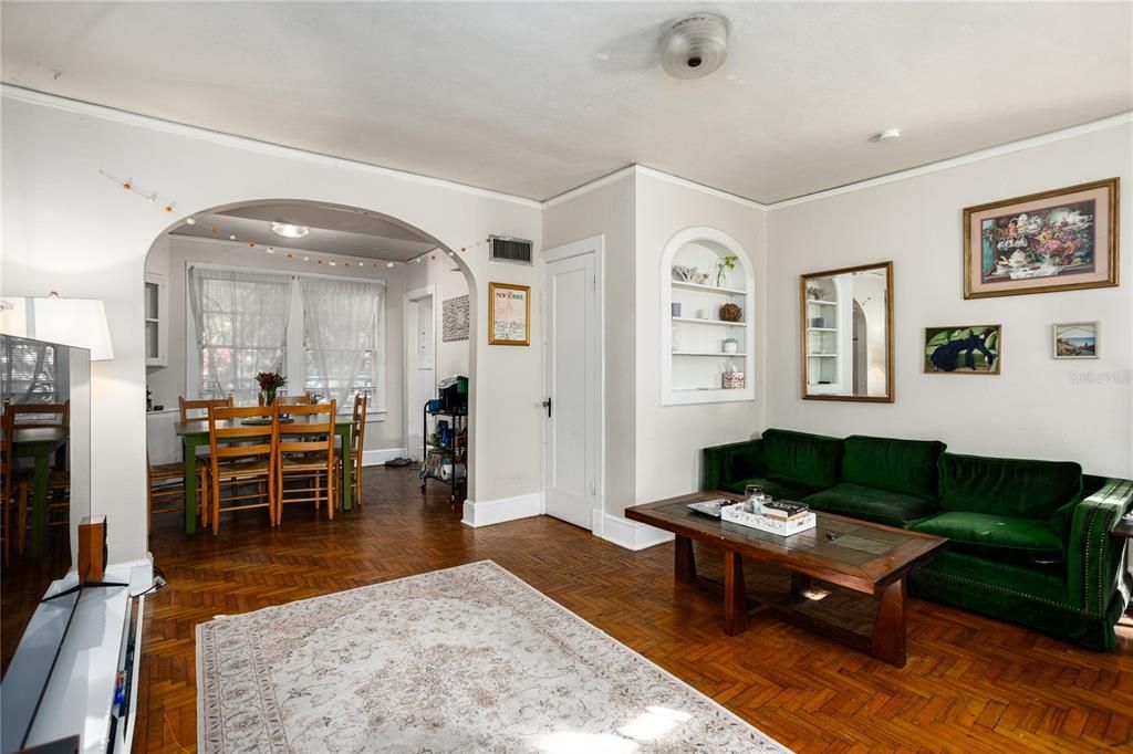 For Sale: $860,000 (9 beds, 0 baths, 4312 Square Feet)