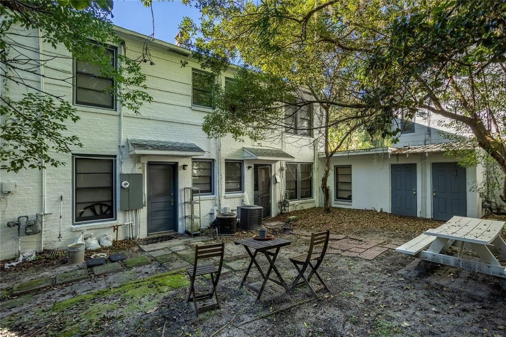For Sale: $860,000 (9 beds, 0 baths, 4312 Square Feet)