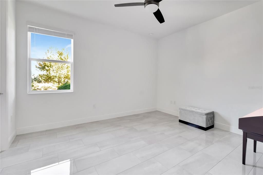 For Sale: $1,250,000 (5 beds, 3 baths, 3617 Square Feet)