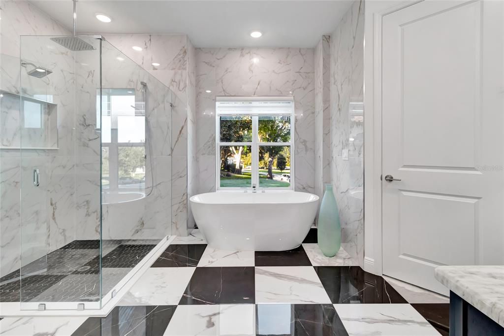 For Sale: $1,250,000 (5 beds, 3 baths, 3617 Square Feet)