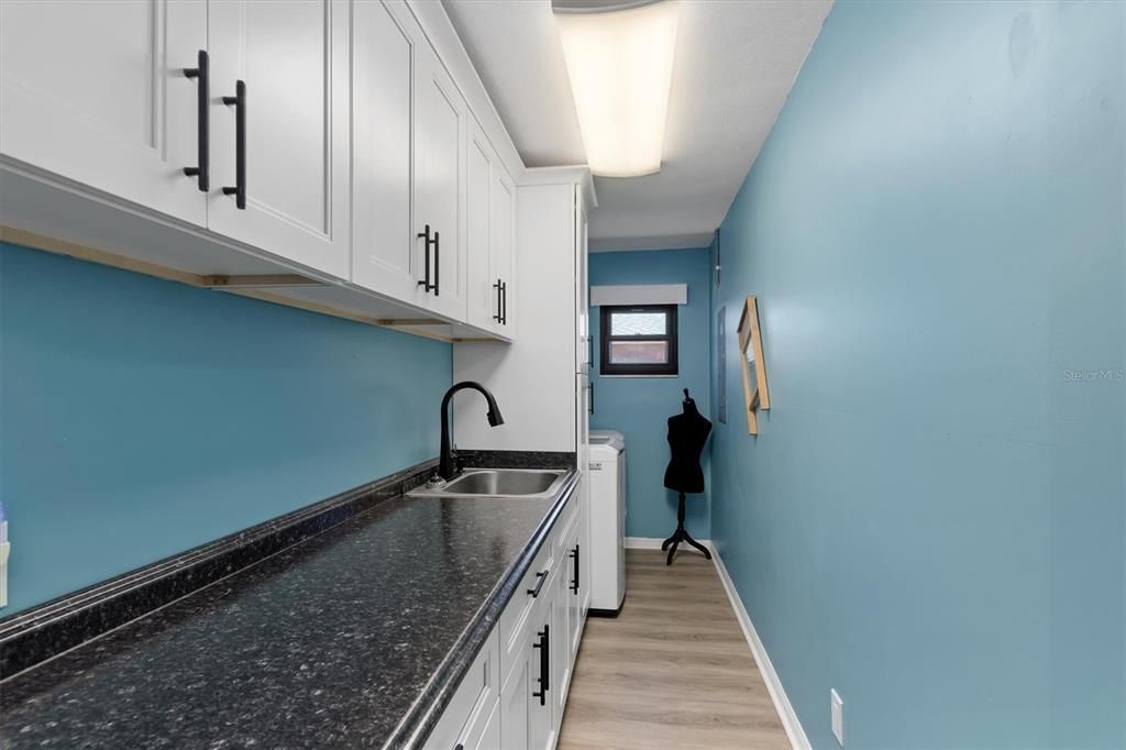 На продажу: $425,000 (3 спален, 2 ванн, 2162 Квадратных фут)