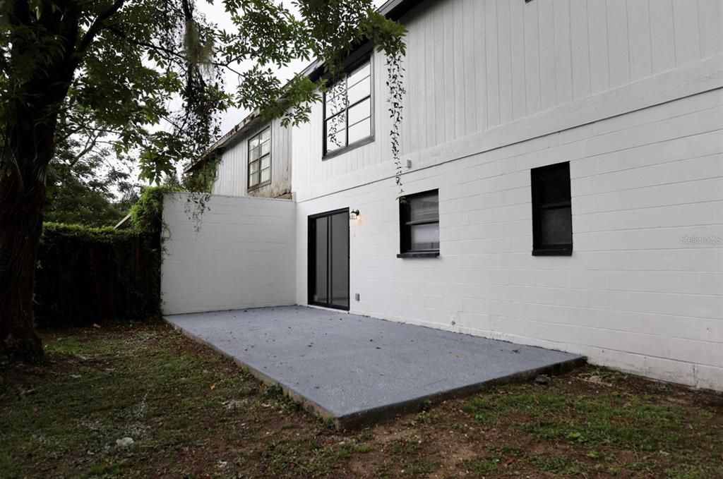 For Rent: $2,000 (3 beds, 2 baths, 1245 Square Feet)