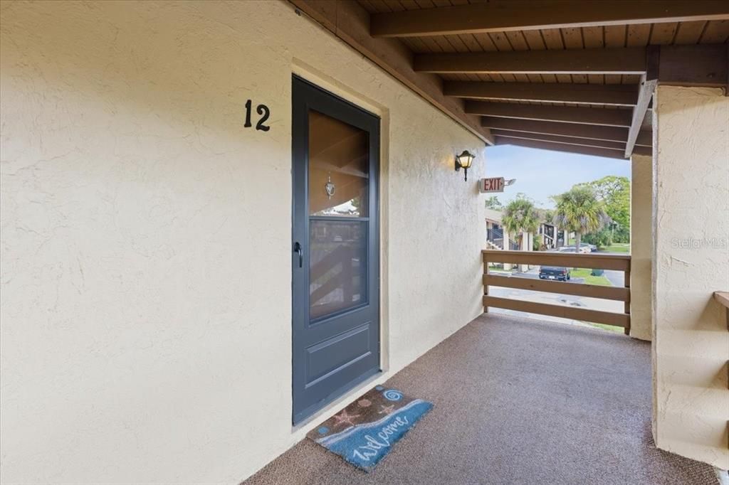 For Rent: $2,900 (2 beds, 2 baths, 925 Square Feet)