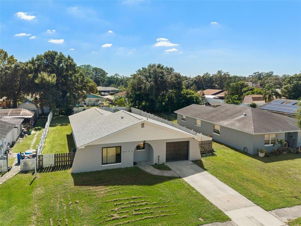 En Venta: $399,900 (4 camas, 2 baños, 1378 Pies cuadrados)