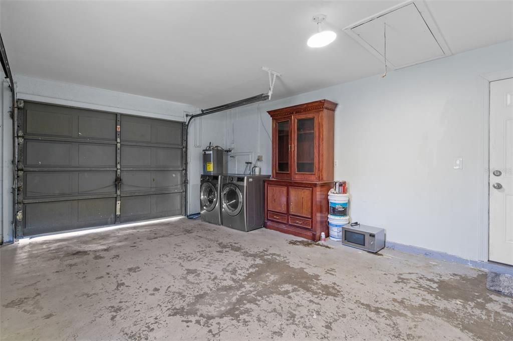 En Venta: $399,900 (4 camas, 2 baños, 1378 Pies cuadrados)