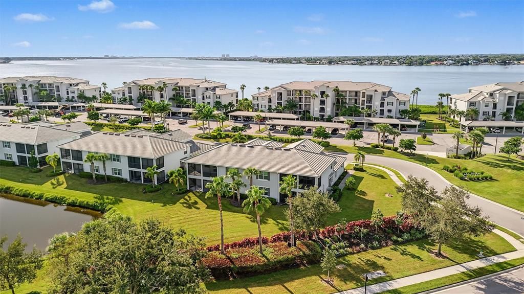 На продажу: $449,000 (3 спален, 2 ванн, 1769 Квадратных фут)