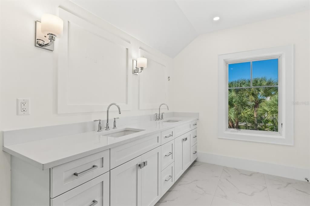 For Sale: $11,750,000 (5 beds, 5 baths, 5472 Square Feet)
