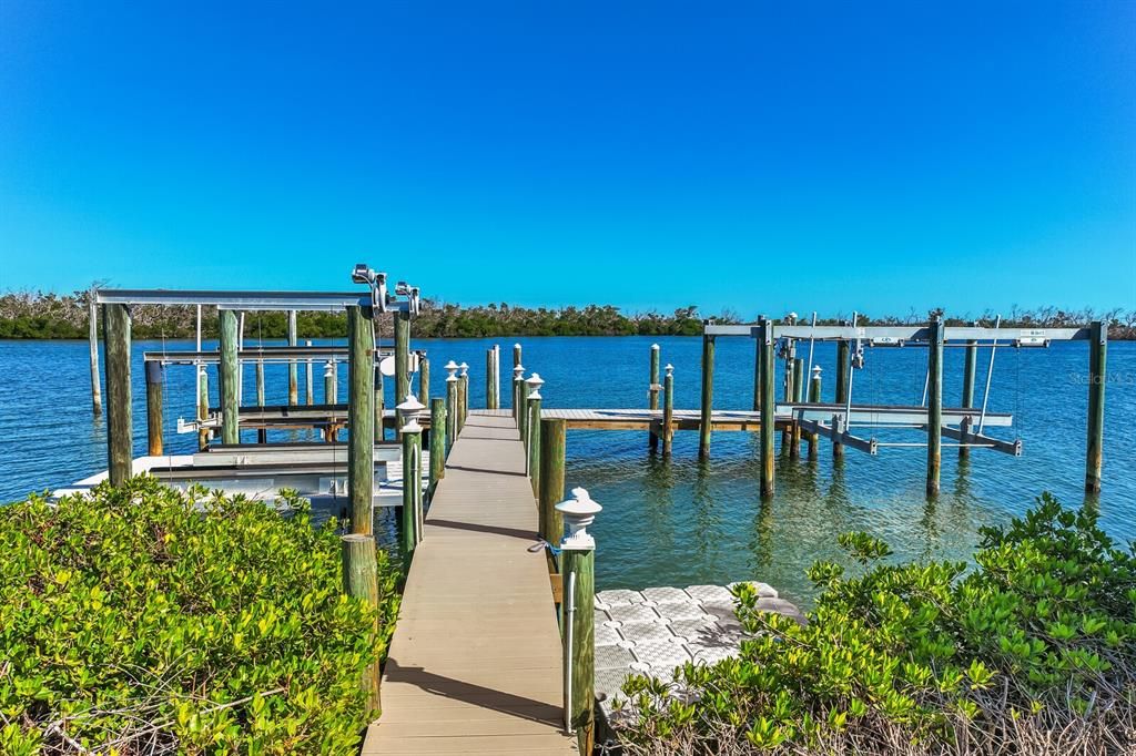 For Sale: $11,750,000 (5 beds, 5 baths, 5472 Square Feet)