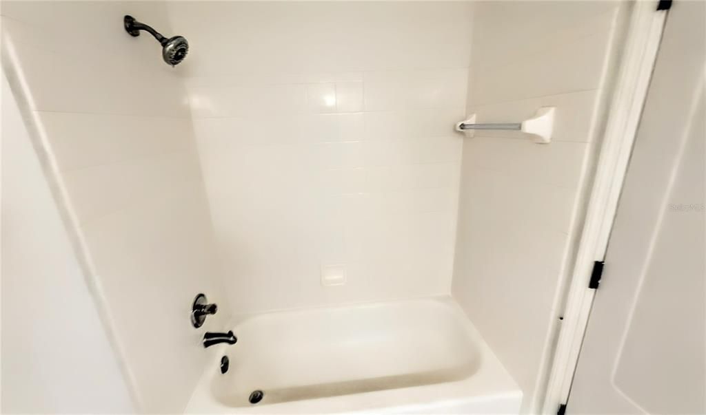 В аренду: $1,699 (2 спален, 2 ванн, 1069 Квадратных фут)