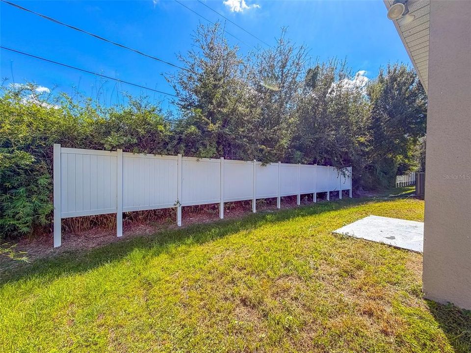 For Rent: $1,975 (3 beds, 2 baths, 1425 Square Feet)