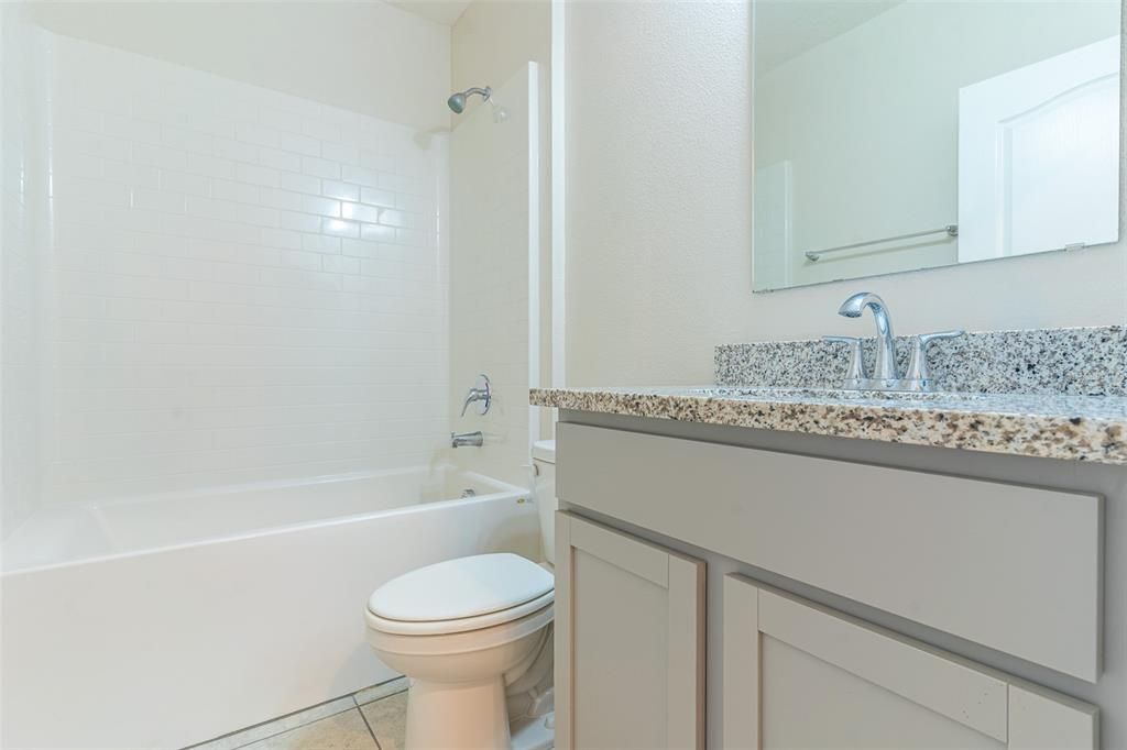 For Rent: $1,975 (3 beds, 2 baths, 1425 Square Feet)