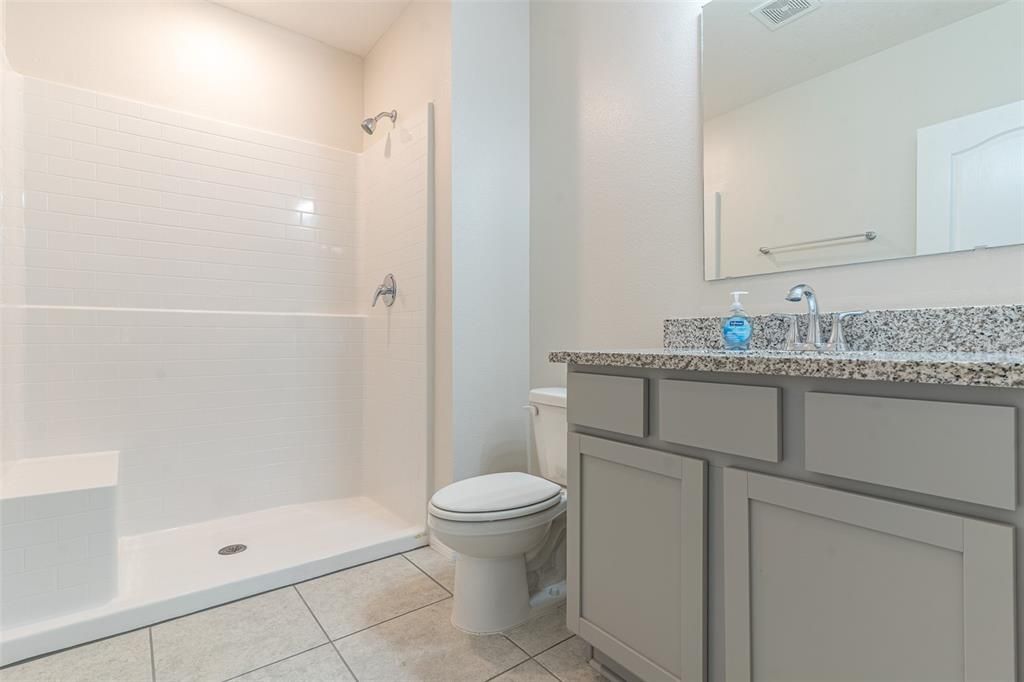 For Rent: $1,975 (3 beds, 2 baths, 1425 Square Feet)