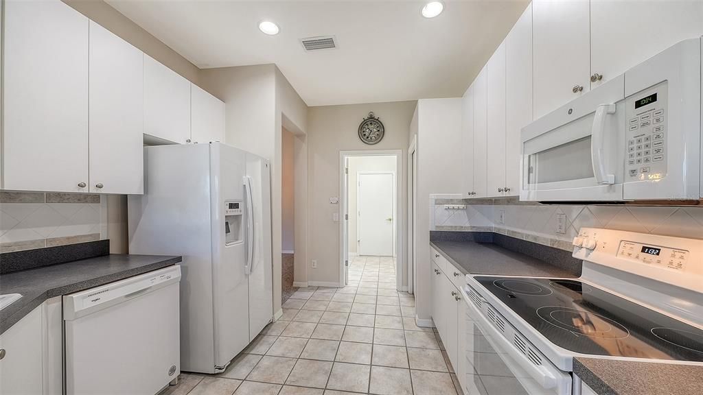 En Venta: $419,900 (3 camas, 2 baños, 1704 Pies cuadrados)