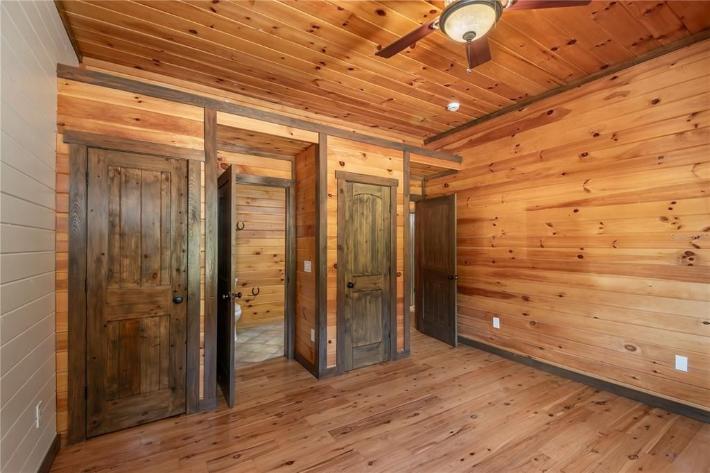En Venta: $1,800,000 (3 camas, 3 baños, 2570.41 Pies cuadrados)