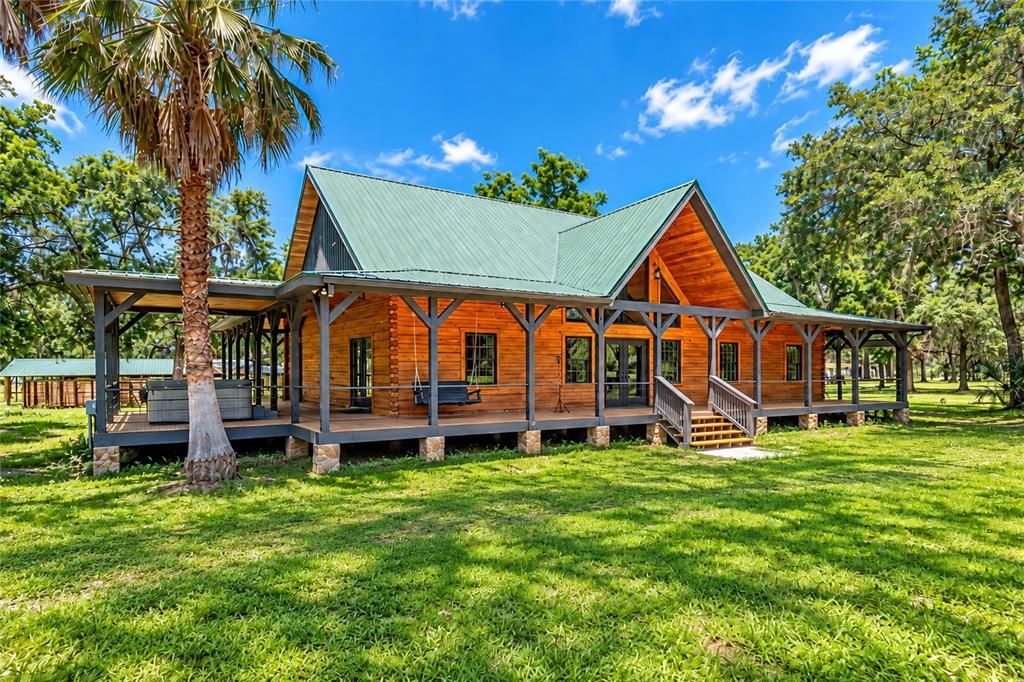 En Venta: $1,800,000 (3 camas, 3 baños, 2570.41 Pies cuadrados)