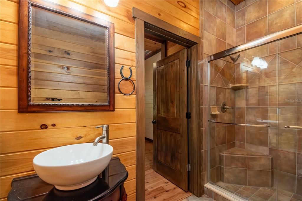 En Venta: $1,800,000 (3 camas, 3 baños, 2570.41 Pies cuadrados)