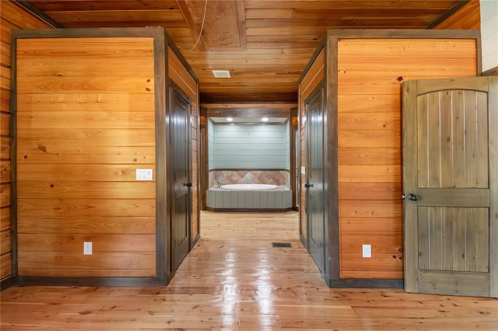 En Venta: $1,800,000 (3 camas, 3 baños, 2570.41 Pies cuadrados)