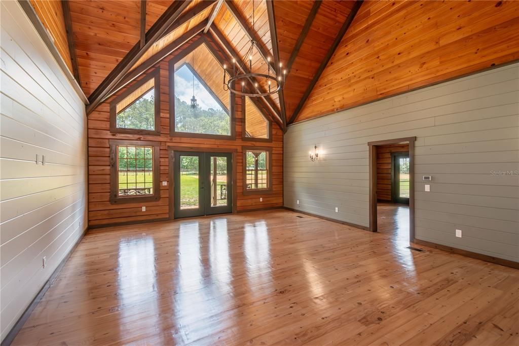 En Venta: $1,800,000 (3 camas, 3 baños, 2570.41 Pies cuadrados)