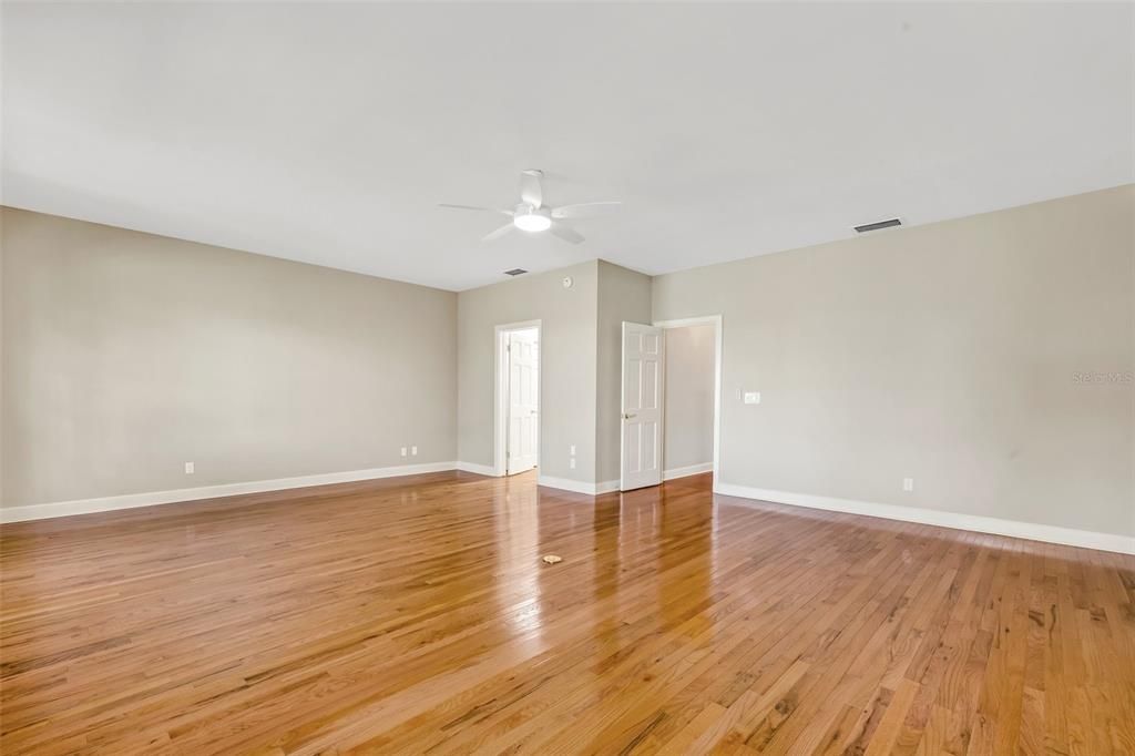 В аренду: $3,800 (3 спален, 2 ванн, 2854 Квадратных фут)