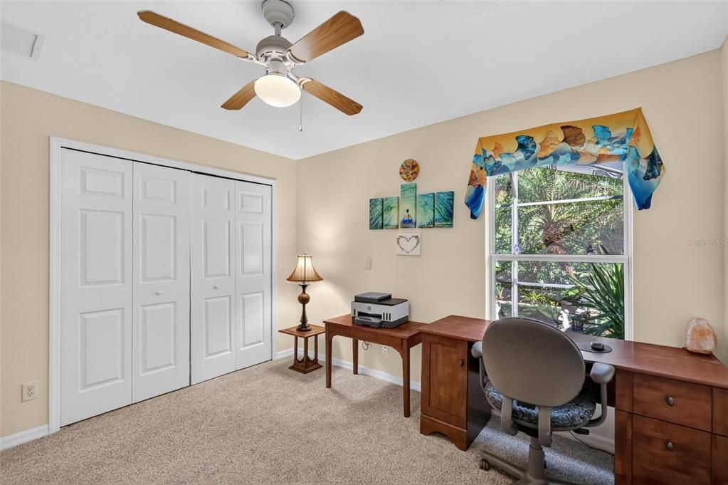 For Sale: $400,000 (4 beds, 2 baths, 2093 Square Feet)
