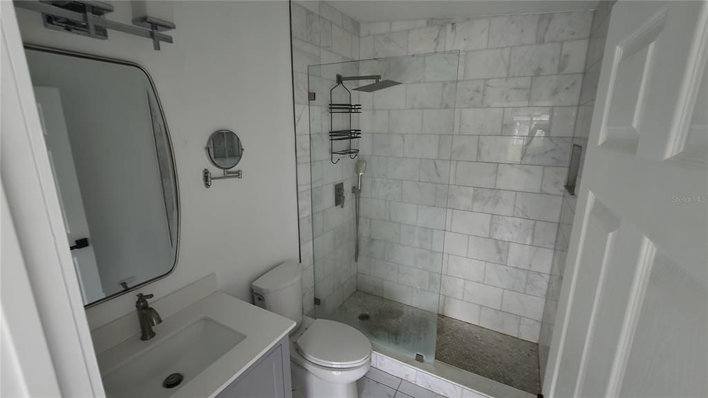 En Venta: $399,000 (3 camas, 2 baños, 1324 Pies cuadrados)